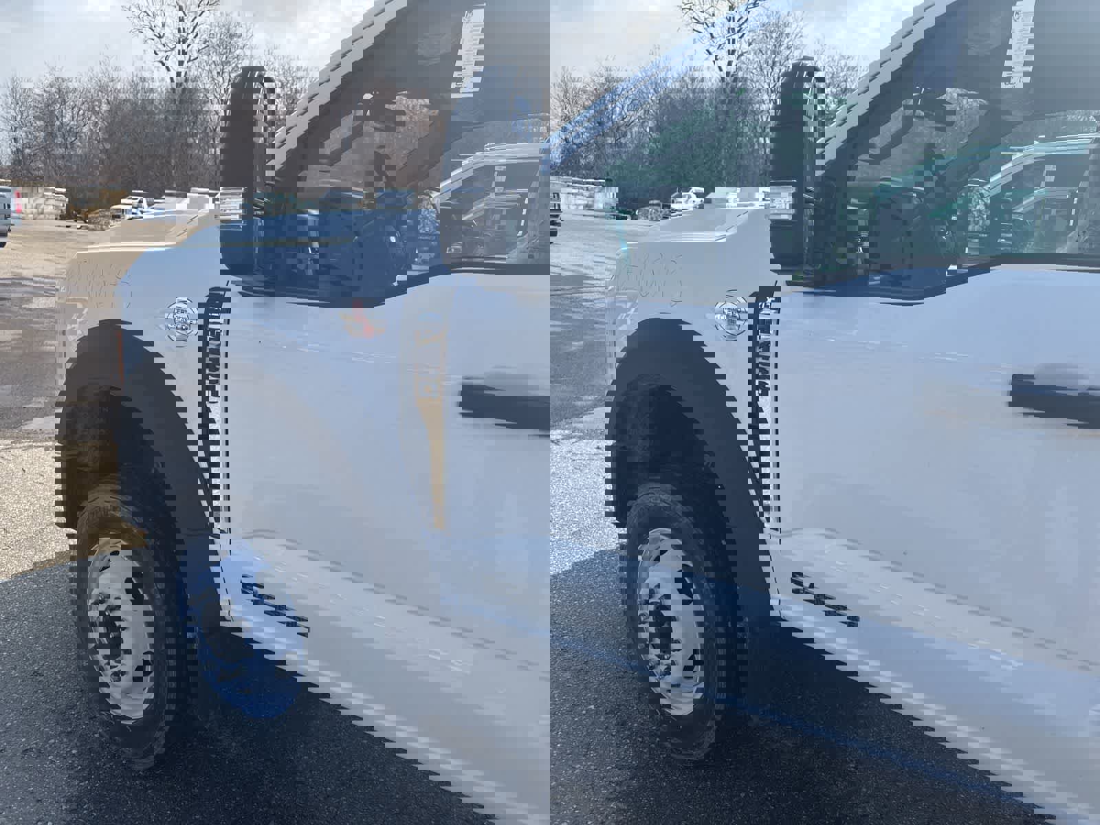 New 2023 Ford F450 XLT w/ XLT Value Package image 19