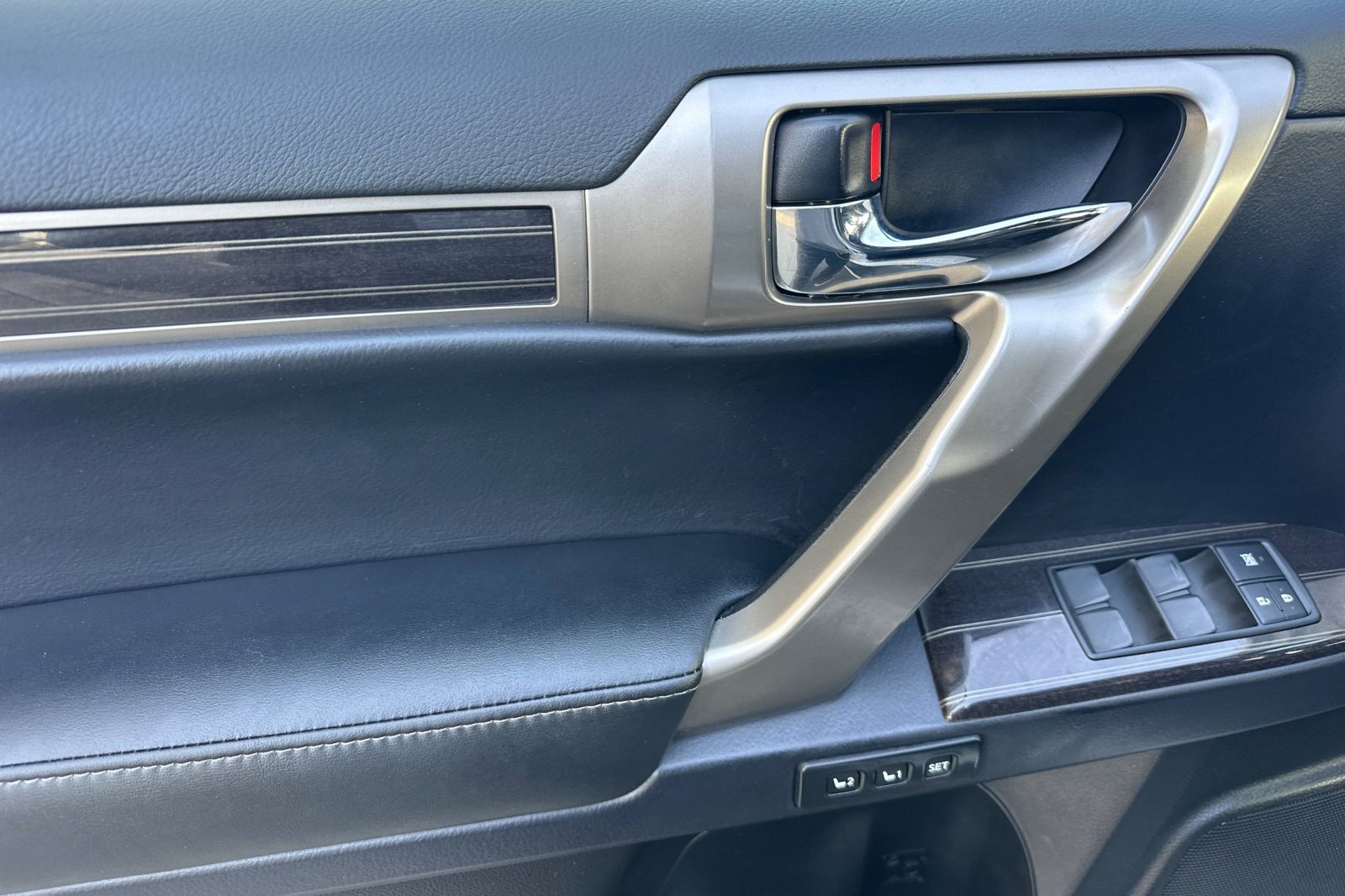 Certified 2021 Lexus GX 460 Premium w/ Premium Package image 12