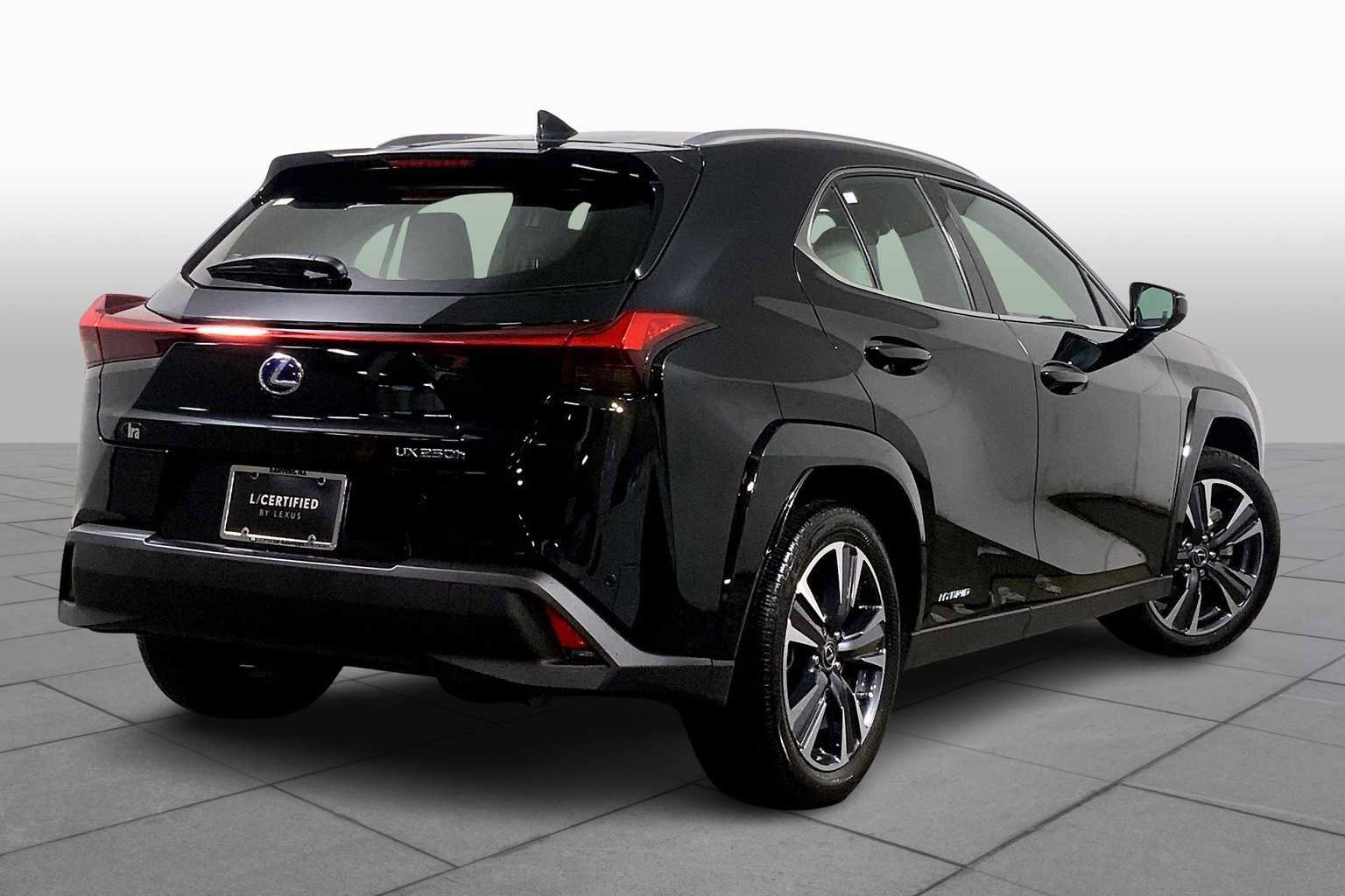 Used 2022 Lexus UX 250h w/ Premium Package image 12