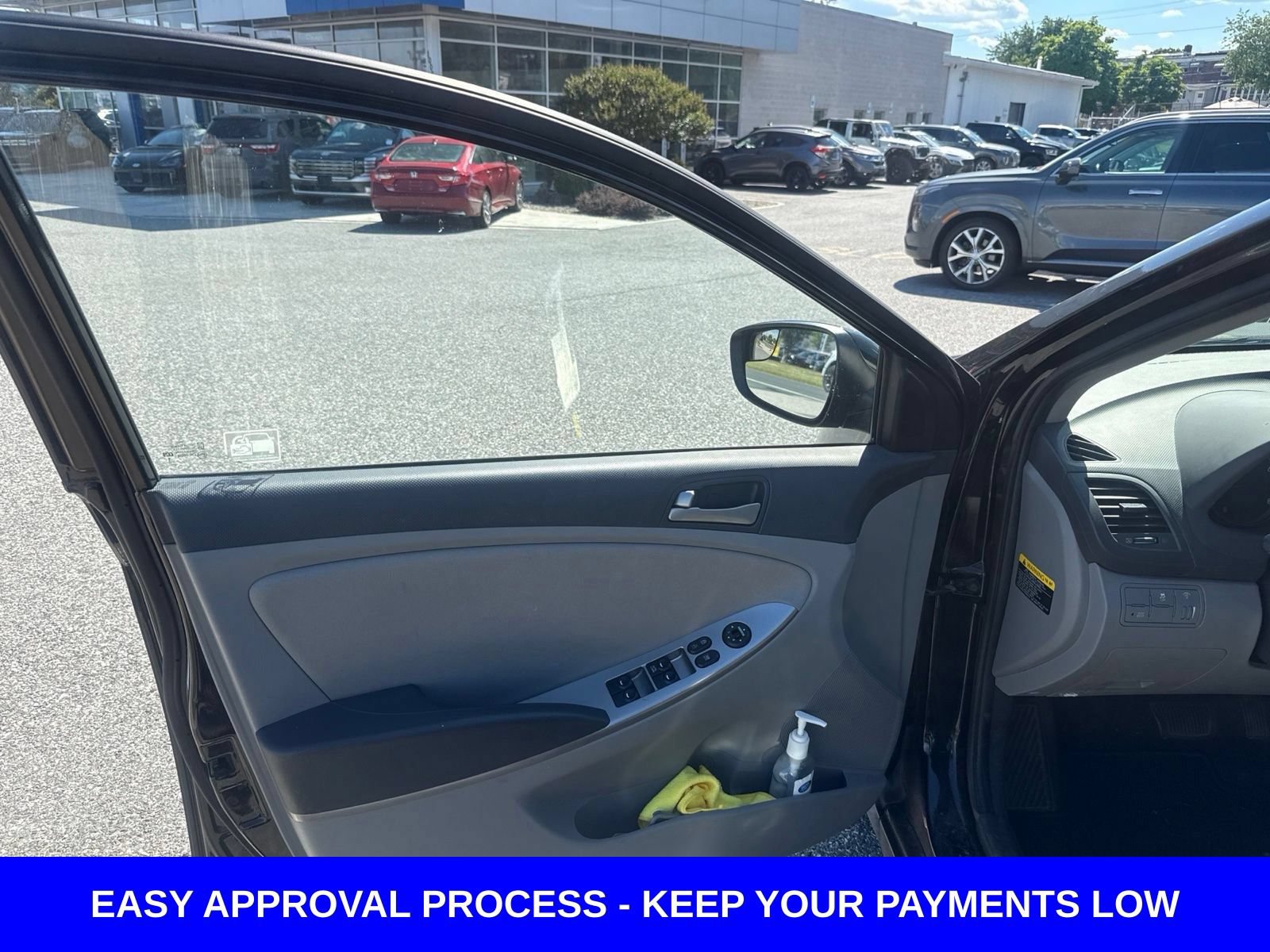 Used 2016 Hyundai Accent SE FWD image 7
