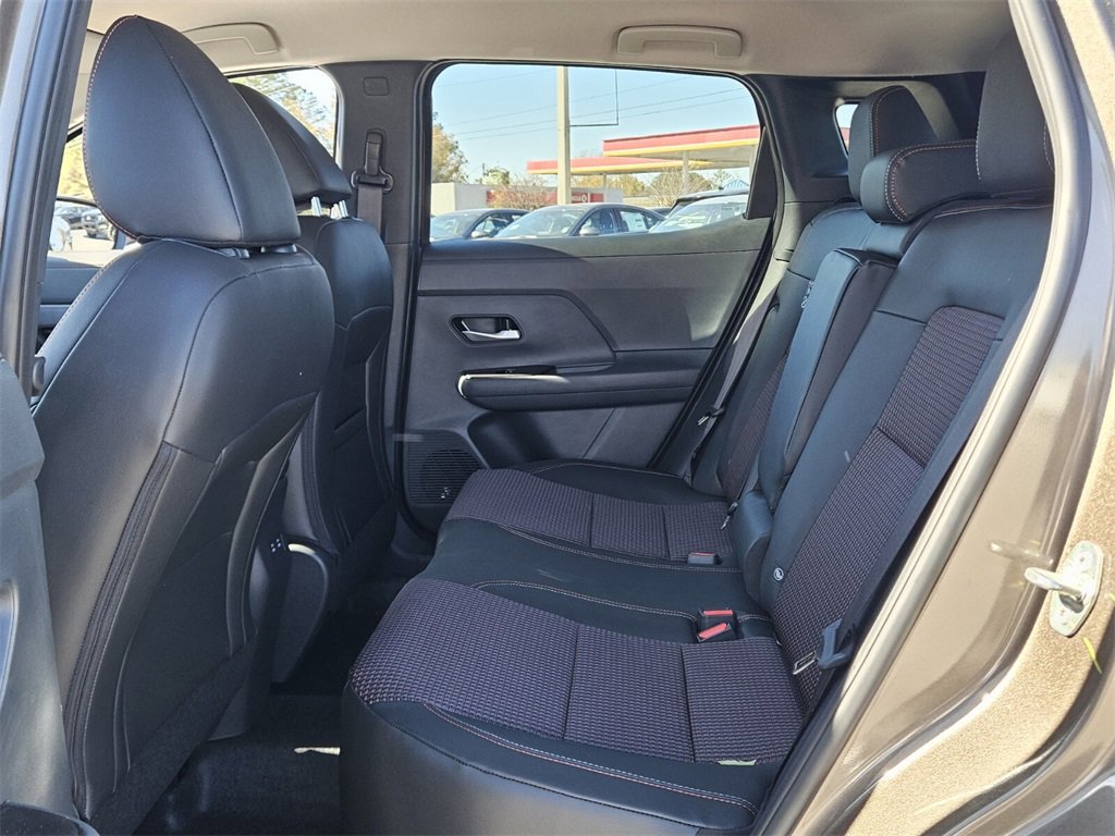 New 2026 Nissan Kicks SR image 4