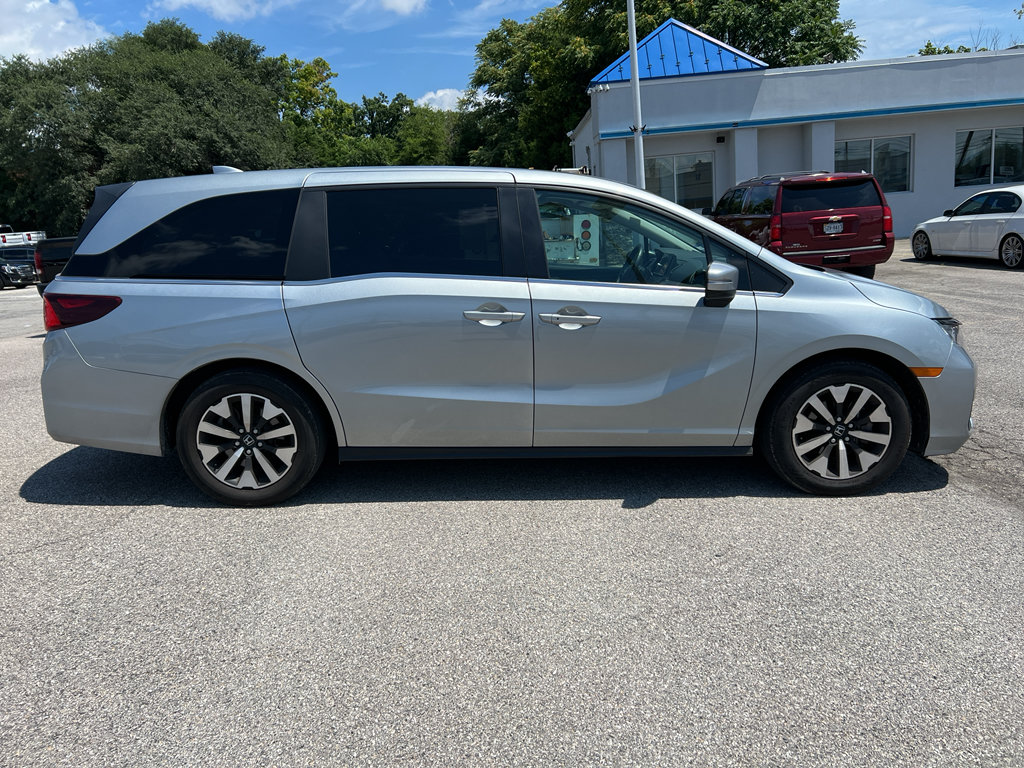 Used 2025 Honda Odyssey EX-L image 4