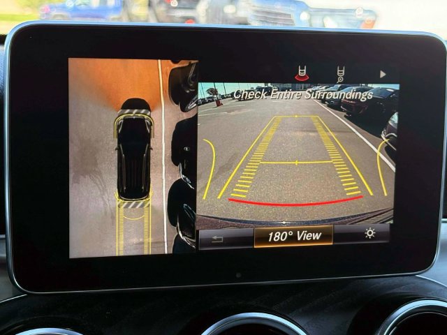 Used 2019 Mercedes-Benz GLC 300 4MATIC image 30