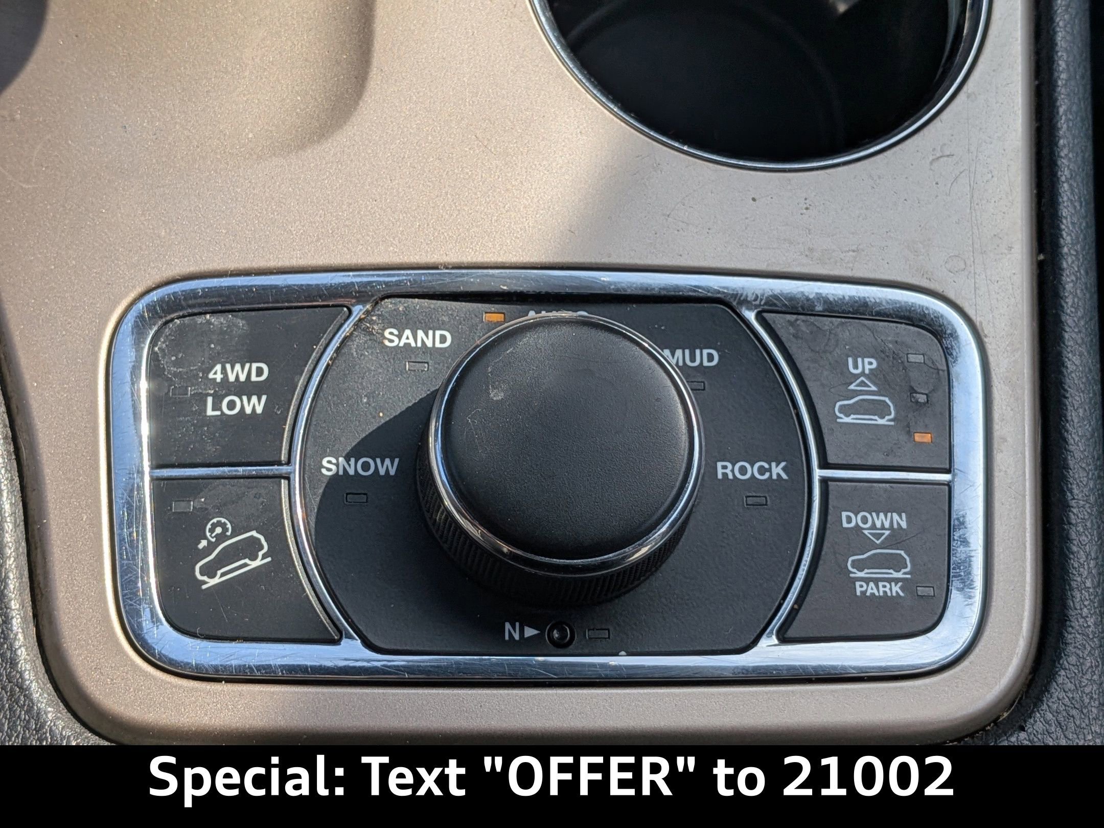 Used 2015 Jeep Grand Cherokee Overland image 33