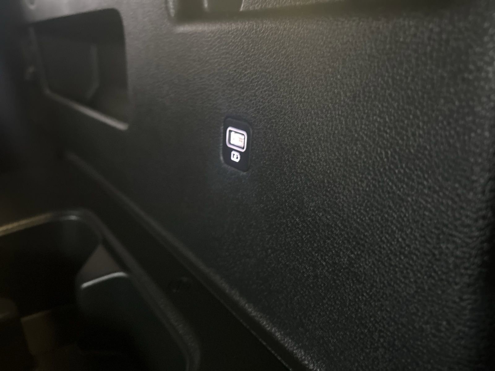 Used 2020 Kia Telluride S image 15