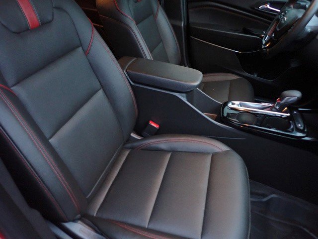 Certified 2024 Chevrolet Trax RS w/ Driver Confidence Package image 11