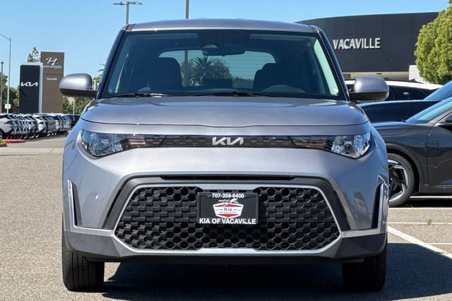 Certified 2025 Kia Soul LX w/ LX Technology Package FWD image 11
