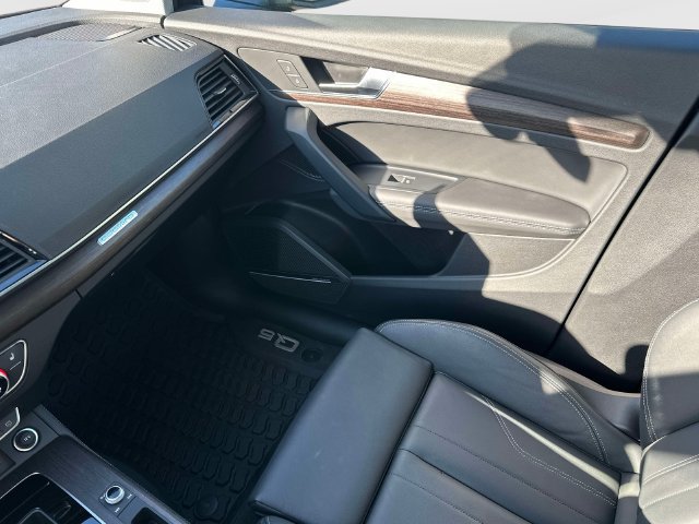 Used 2025 Audi Q5 2.0T Premium Plus AWD/4WD image 36
