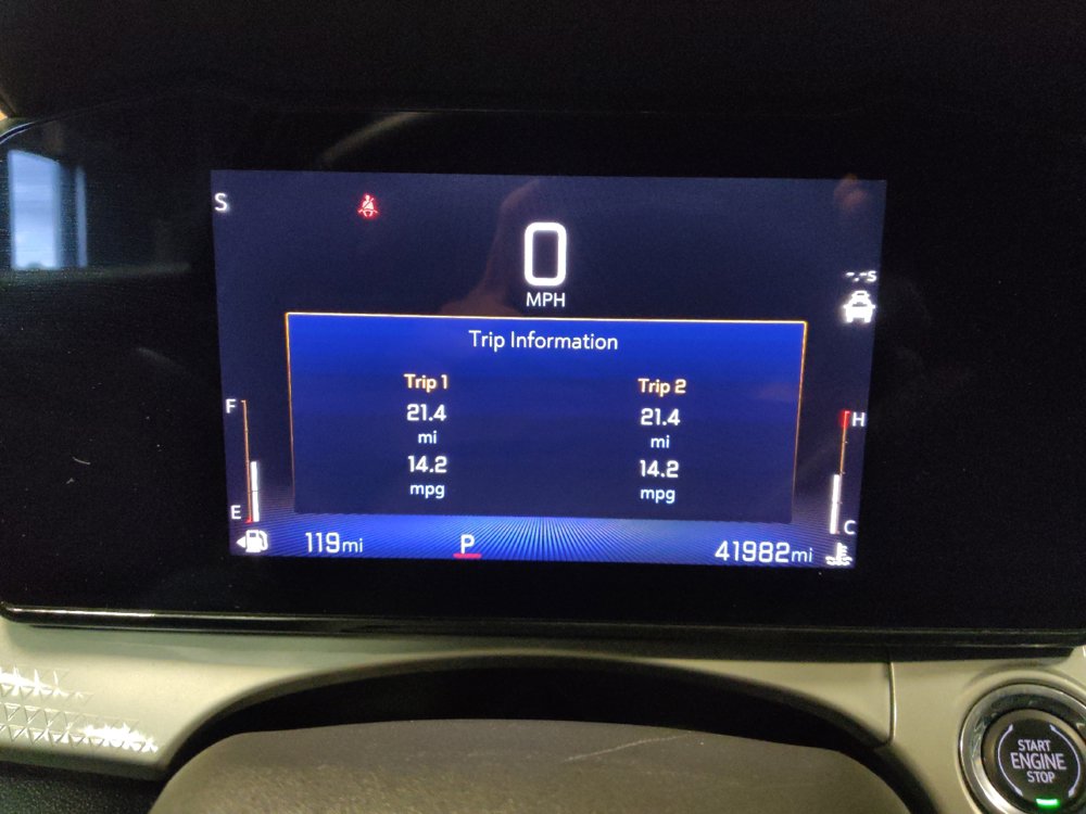 Used 2025 Chevrolet Trax LT w/ Driver Confidence Package FWD image 23