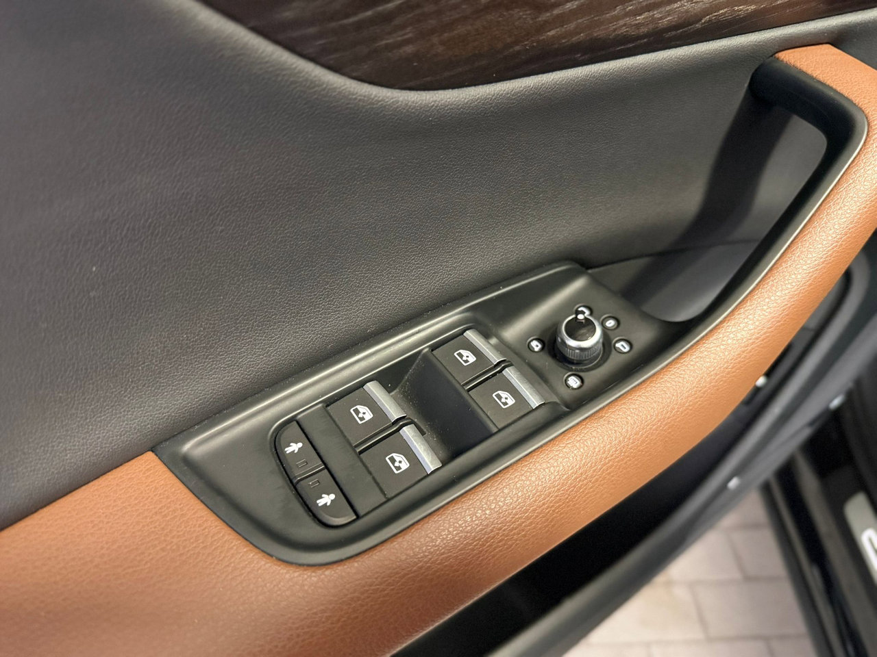 Used 2020 Audi Q7 3.0T Premium Plus w/ Premium Plus Package image 13