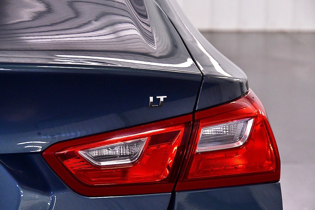 Used 2024 Chevrolet Malibu LT image 11