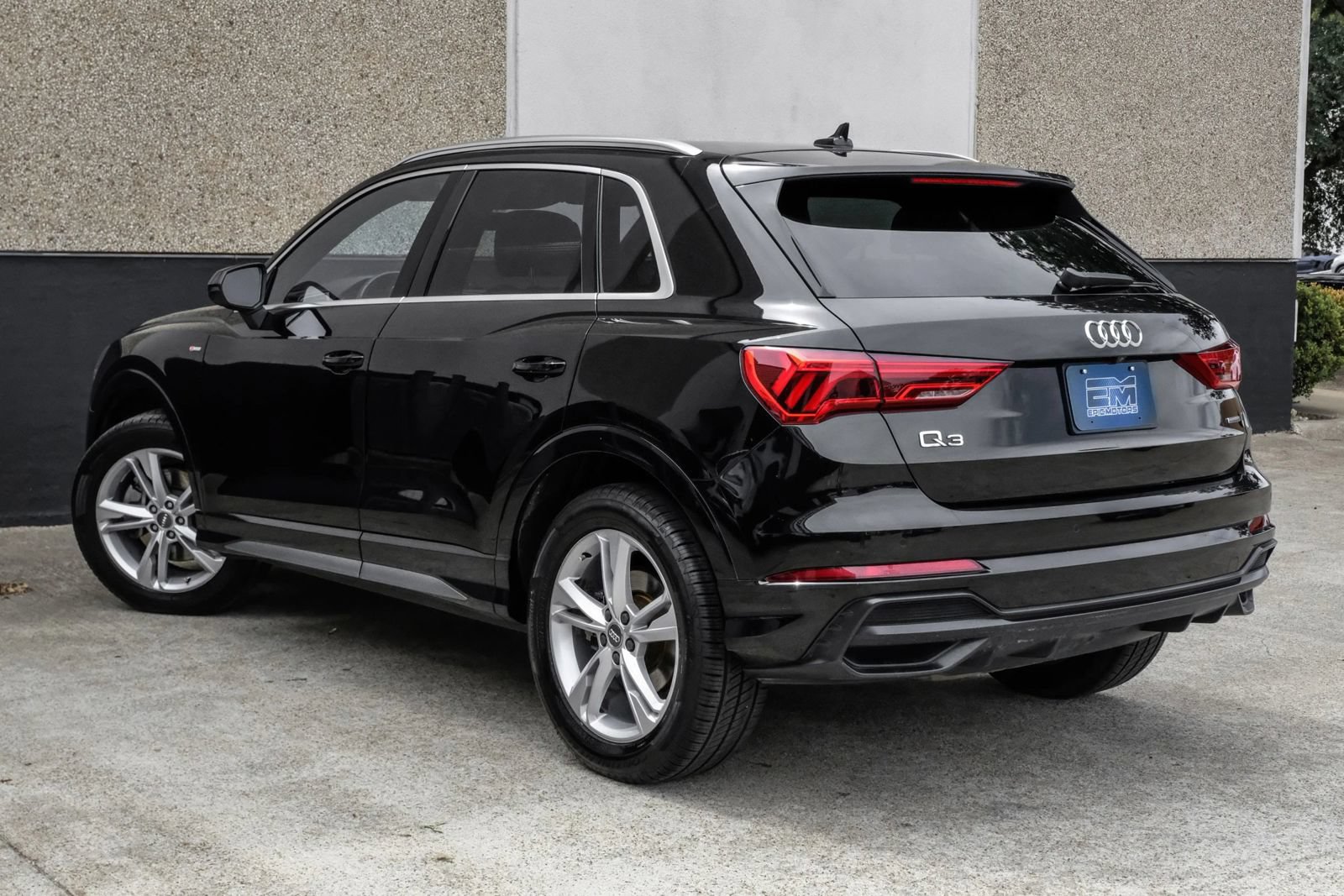 Used 2020 Audi Q3 2.0T Premium Plus w/ Premium Plus Package AWD/4WD image 10