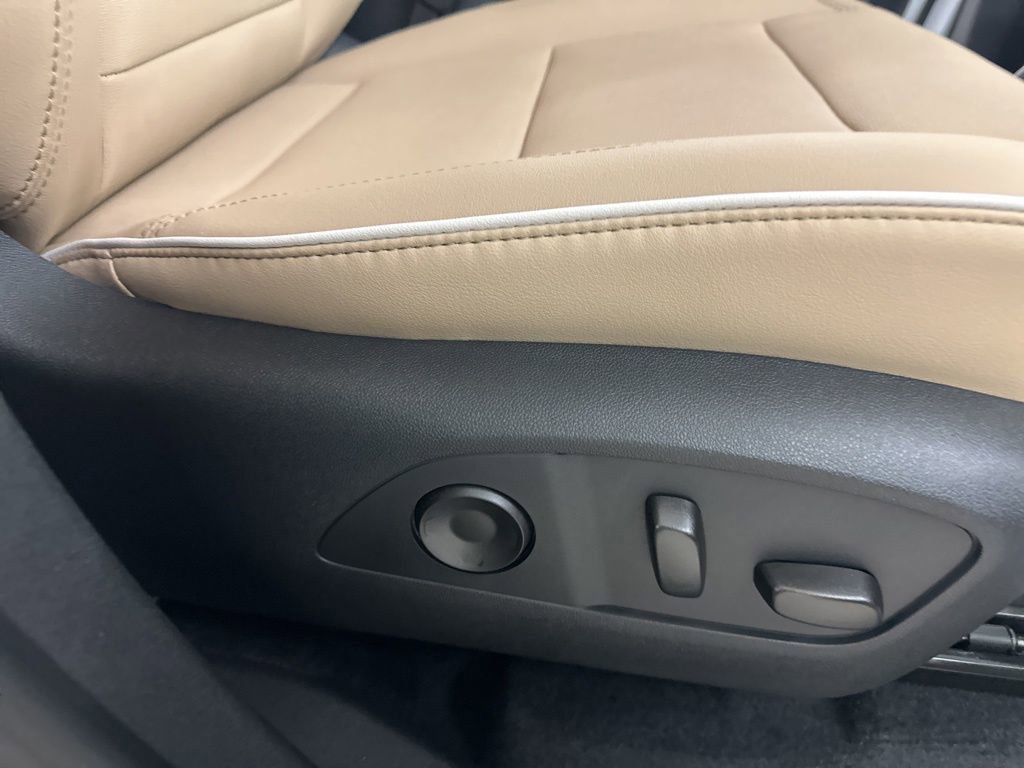 New 2026 Buick Enclave Preferred w/ Power Package AWD/4WD image 18