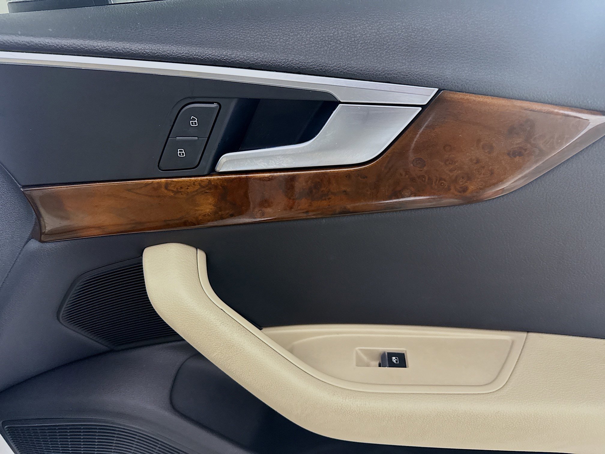 Used 2017 Audi A4 2.0T Premium Plus w/ Premium Plus Package image 31