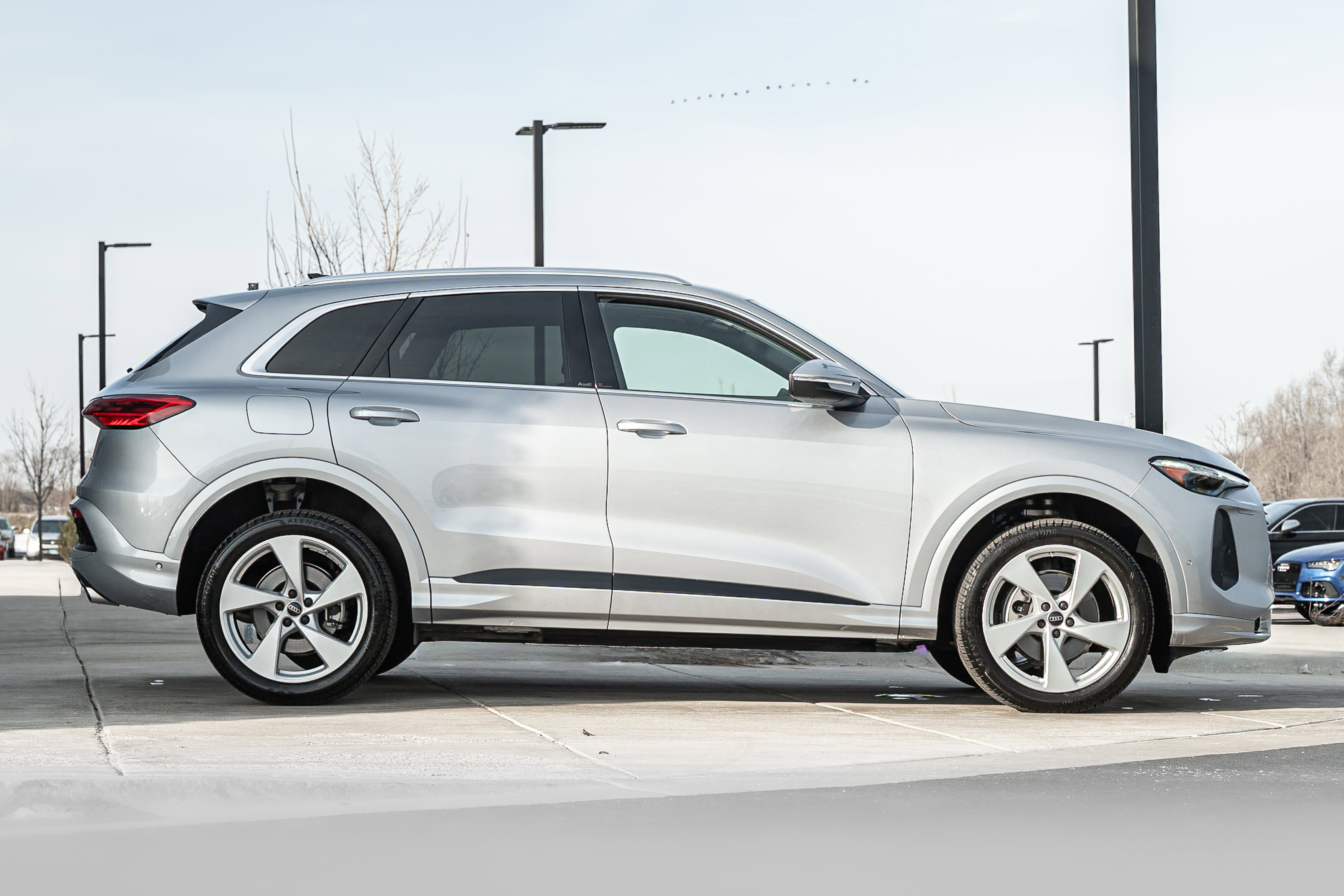 Certified 2025 Audi Q5 Premium Plus w/ Premium Plus AWD/4WD image 38