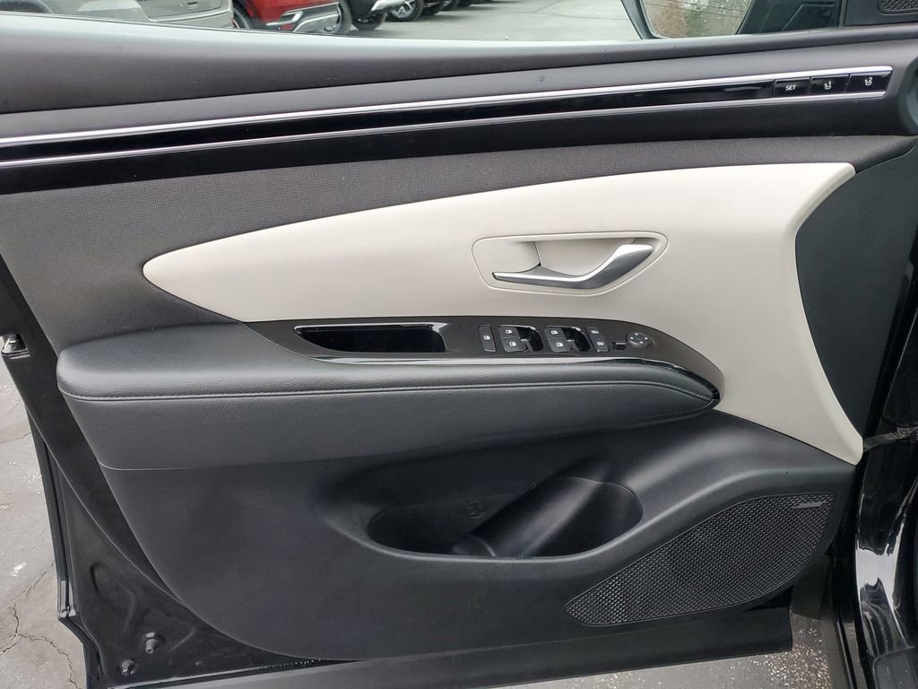 Used 2023 Hyundai Tucson Limited image 26