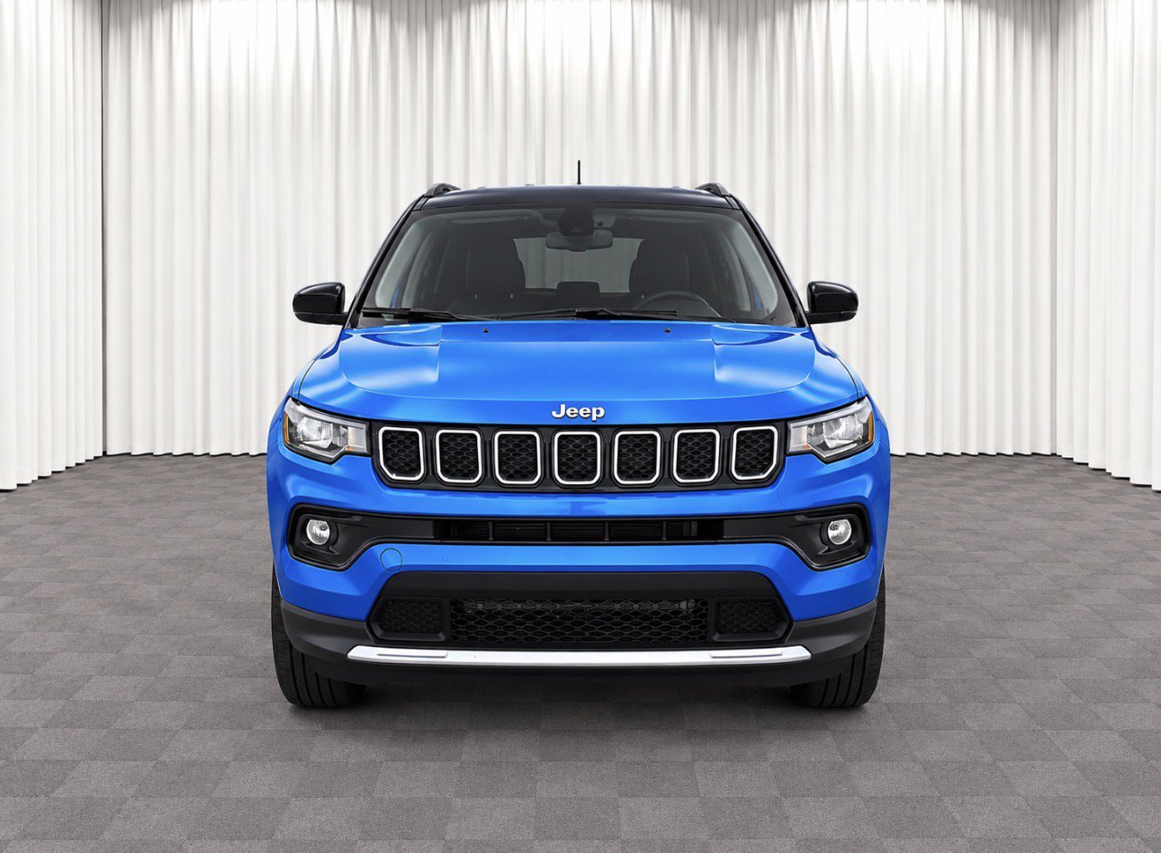 Used 2023 Jeep Compass Limited AWD/4WD image 8