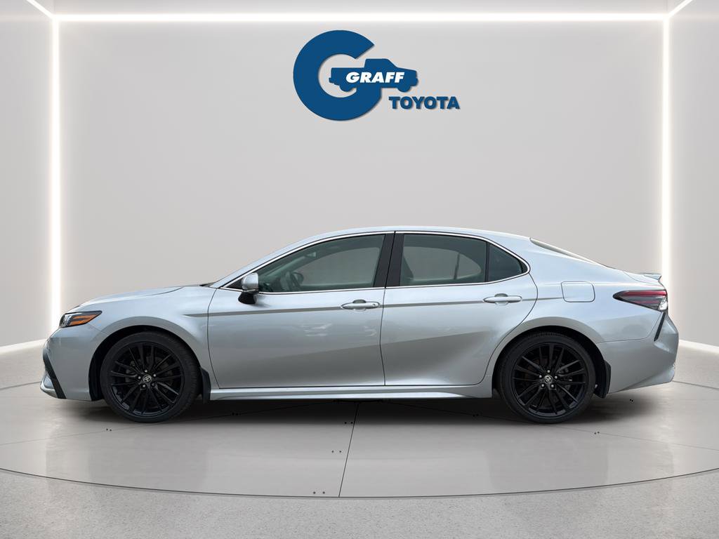 Used 2023 Toyota Camry XSE image 3