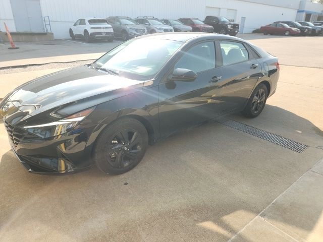 Used 2023 Hyundai Elantra Blue