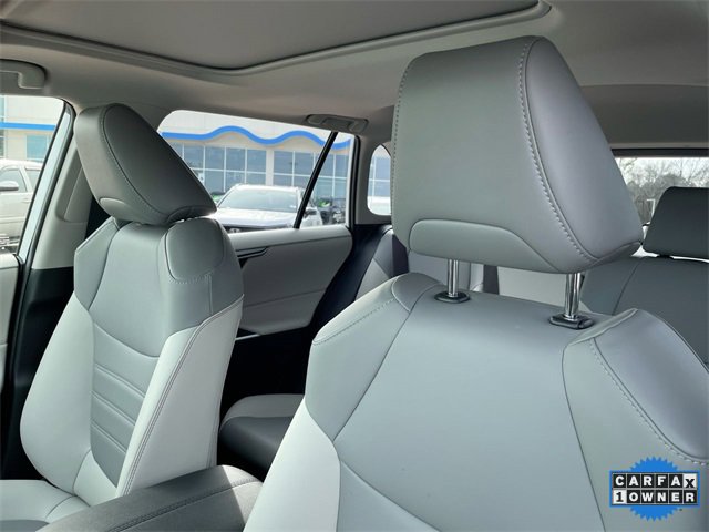 Used 2023 Toyota RAV4 XLE Premium image 14