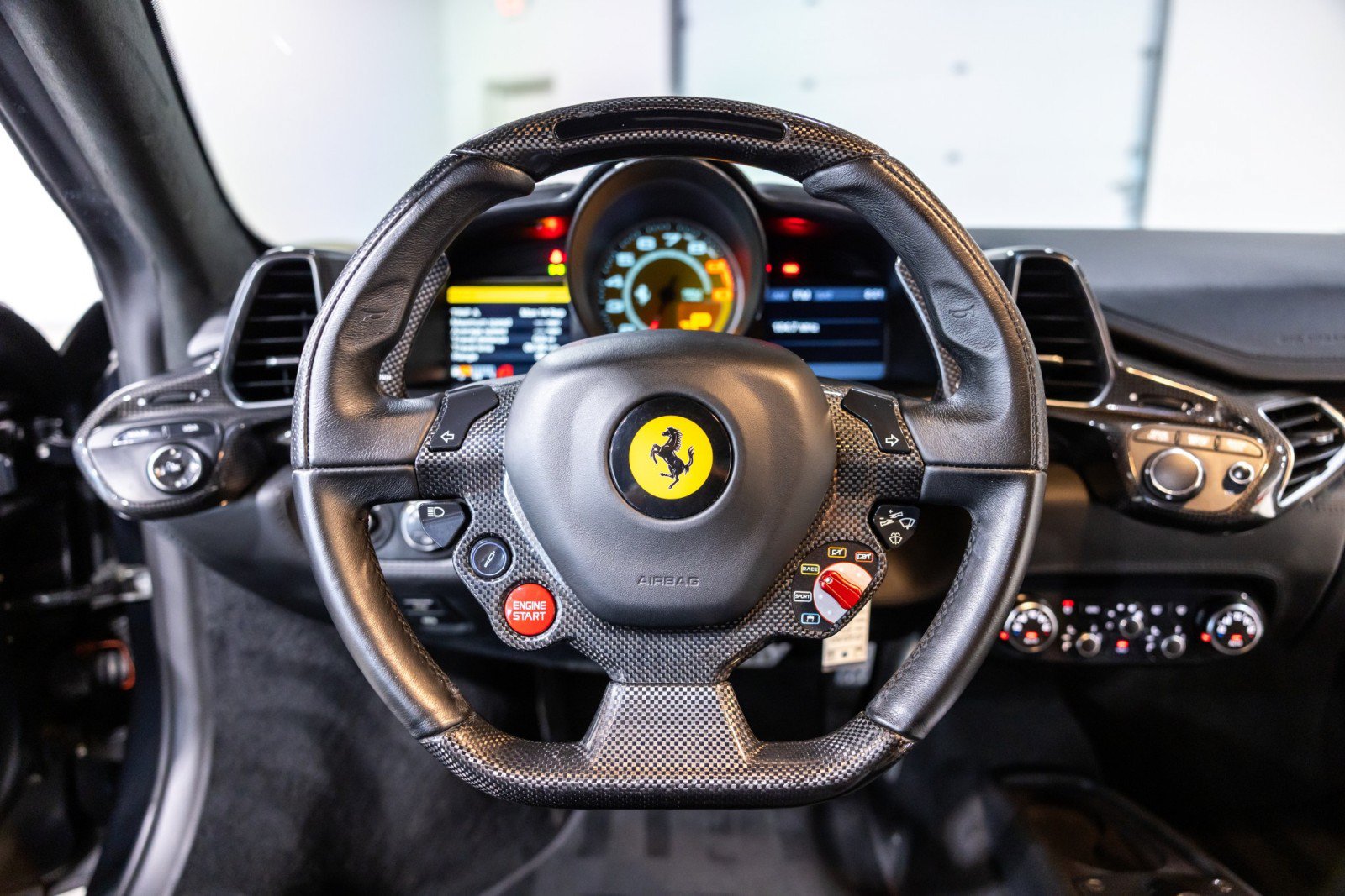 Used 2011 Ferrari 458 Italia Coupe RWD image 43