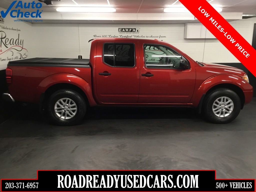Used 2017 Nissan Frontier SV image 1