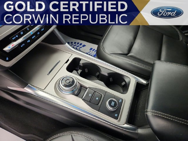 Used 2022 Ford Explorer XLT w/ Equipment Group 202A AWD/4WD image 18