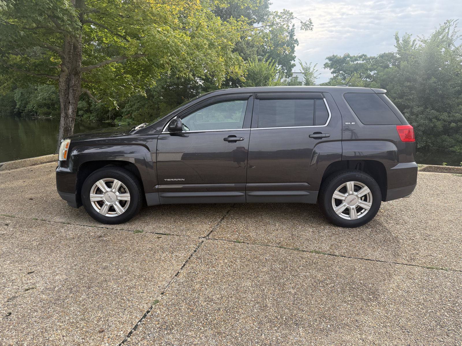 Used 2016 GMC Terrain SLE AWD/4WD image 6