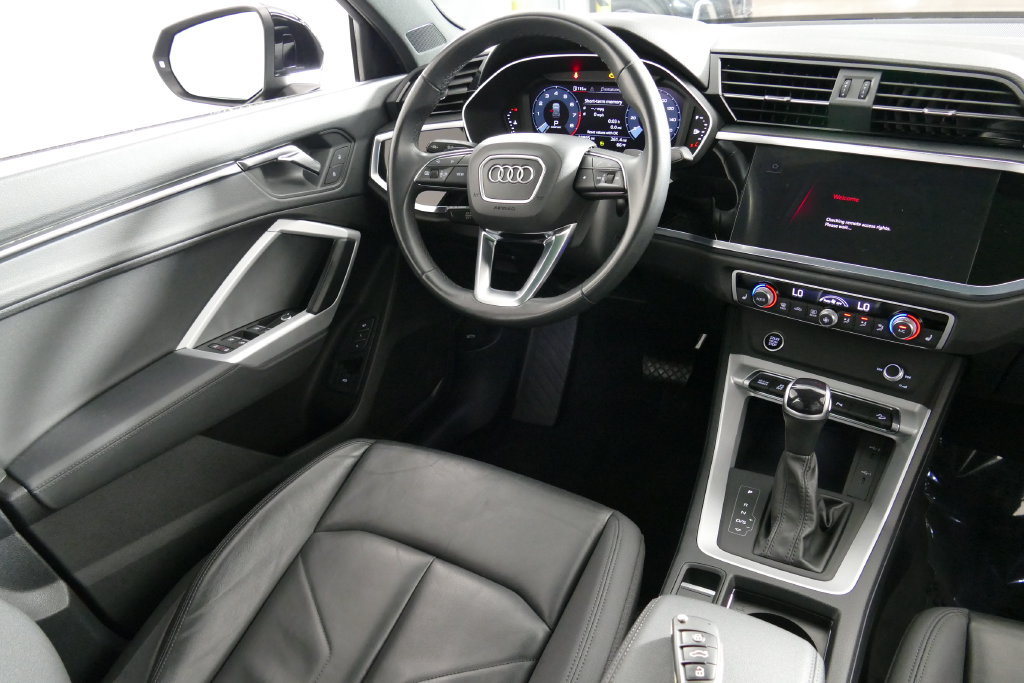Used 2023 Audi Q3 2.0T Premium AWD/4WD image 23