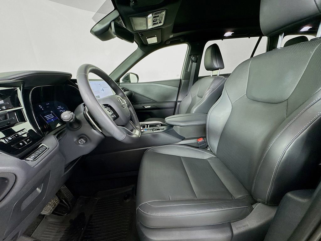 Used 2025 Lexus TX 350 FWD w/ Technology Package image 25