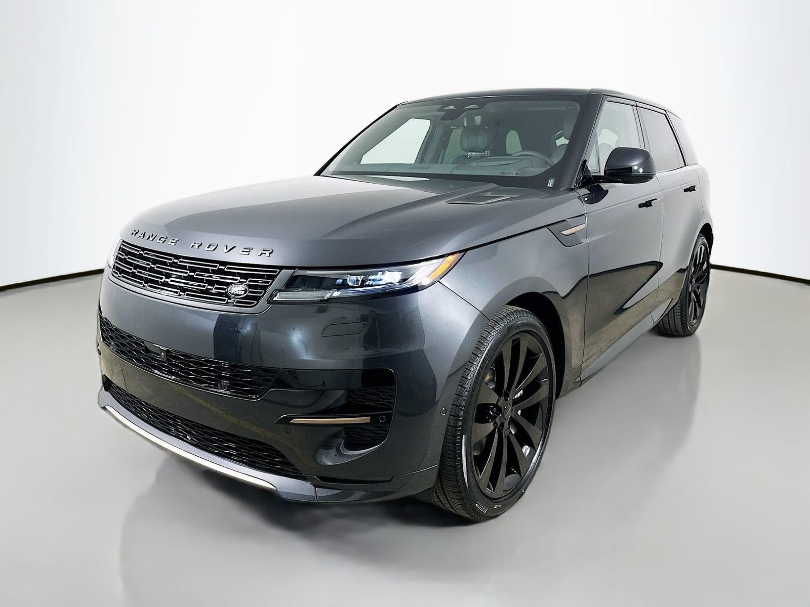 New 2026 Land Rover Range Rover Sport Dynamic SE