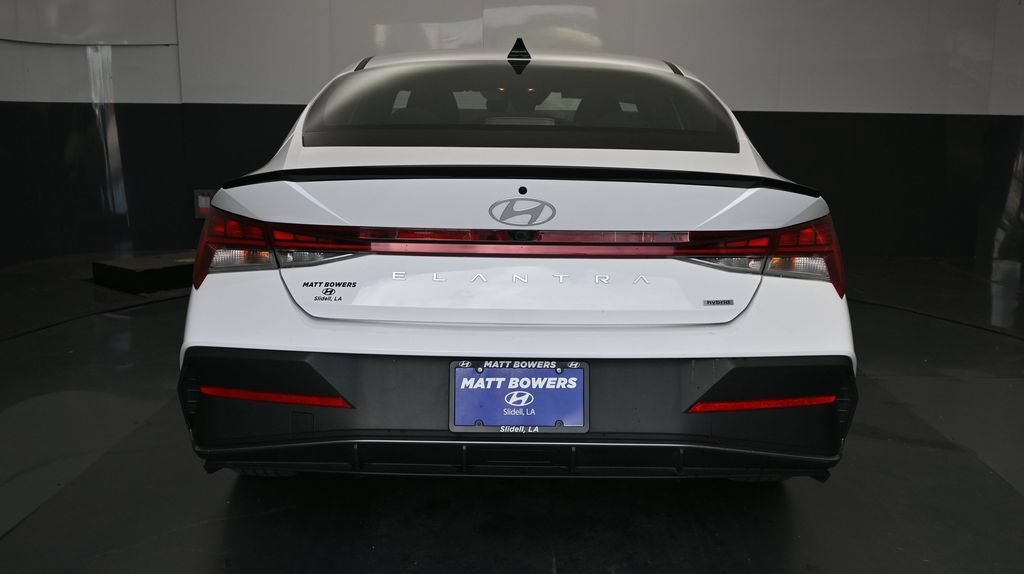 Used 2025 Hyundai Elantra SEL FWD image 17