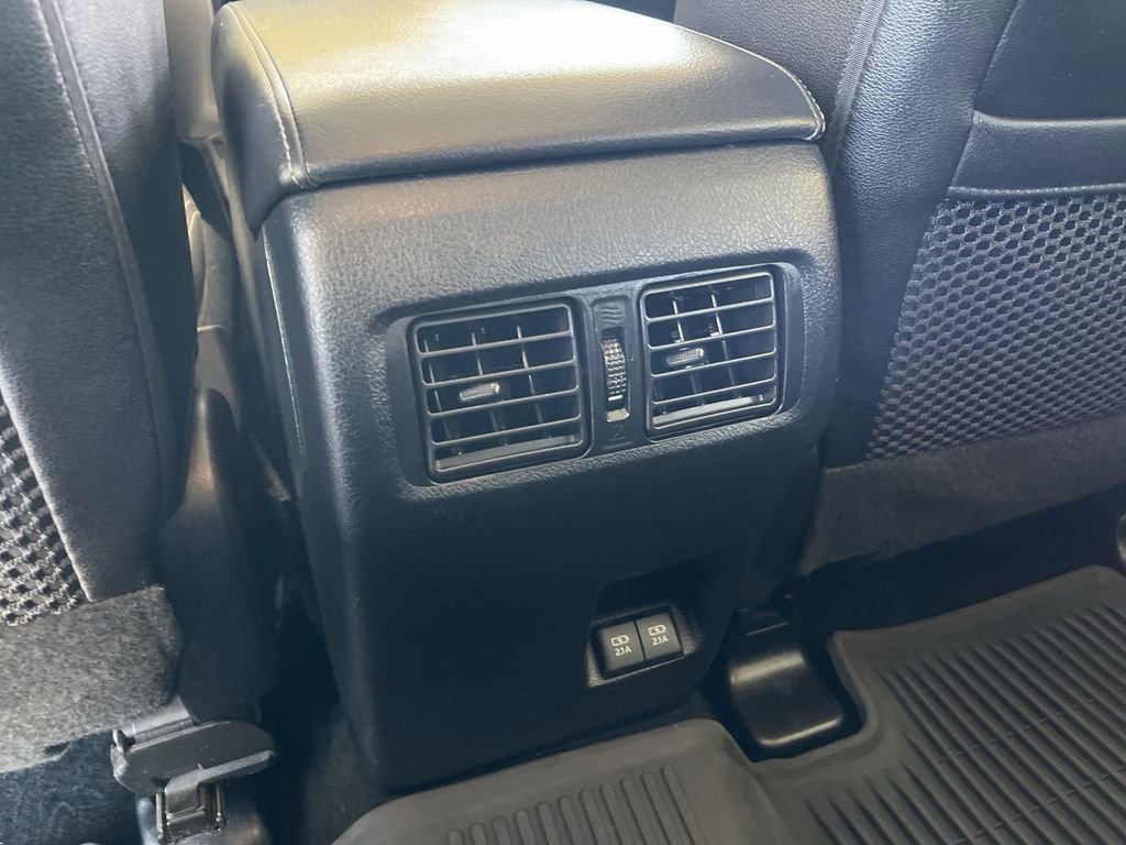 Used 2022 Toyota 4Runner SR5 Premium w/ Moonroof Package AWD/4WD image 22