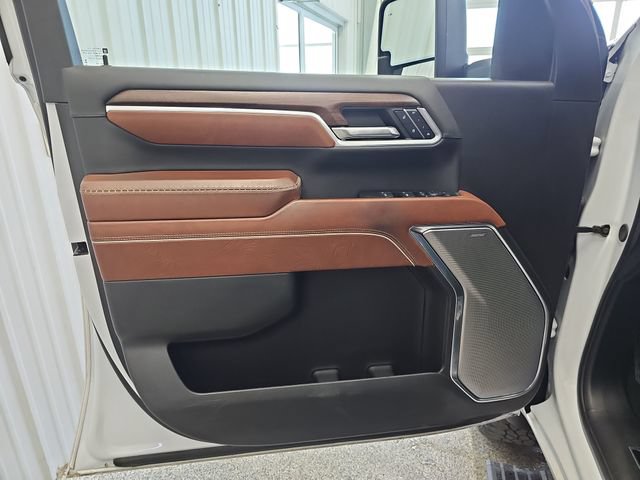 Used 2024 GMC Sierra 3500 Denali Ultimate AWD/4WD image 10