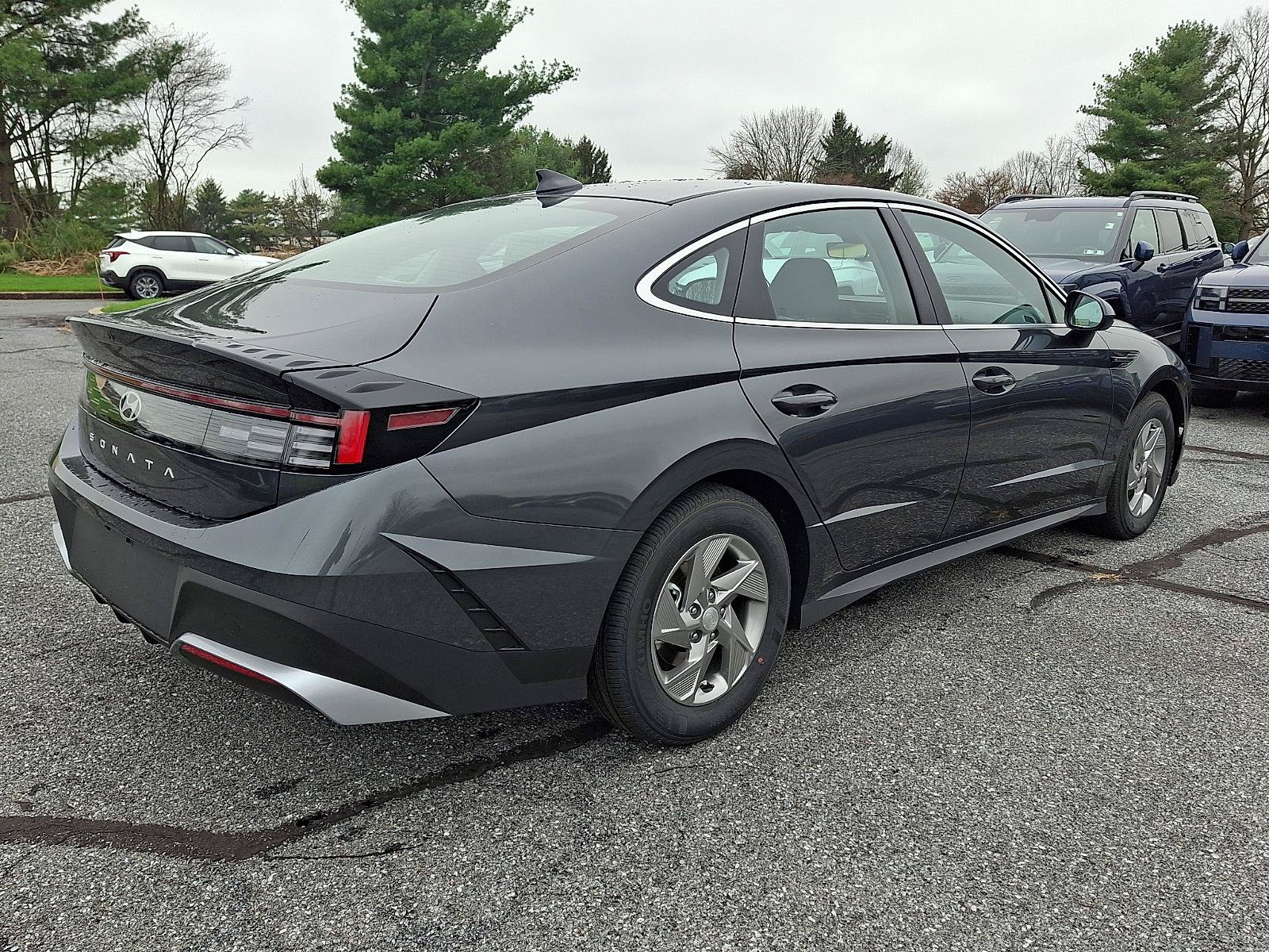 New 2026 Hyundai Sonata SE FWD image 3