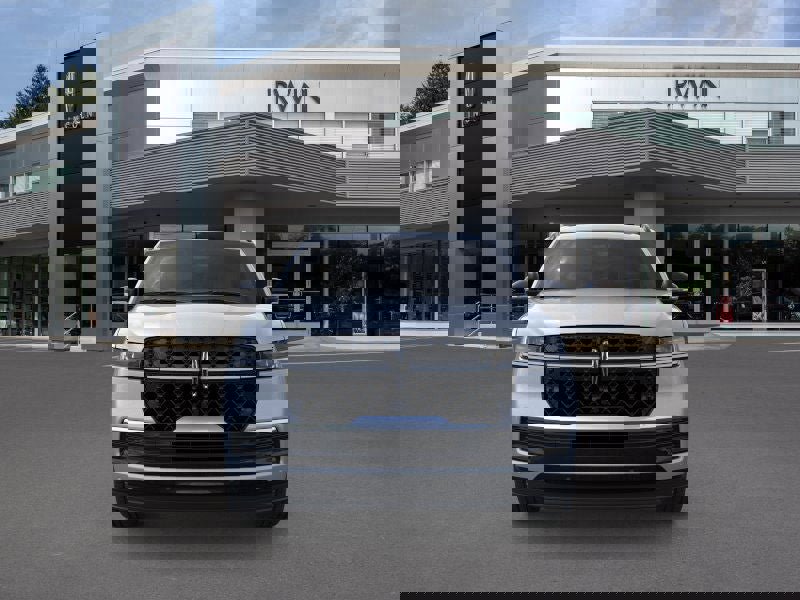 New 2025 Lincoln Navigator Reserve w/ Jet Appearance Package image 6