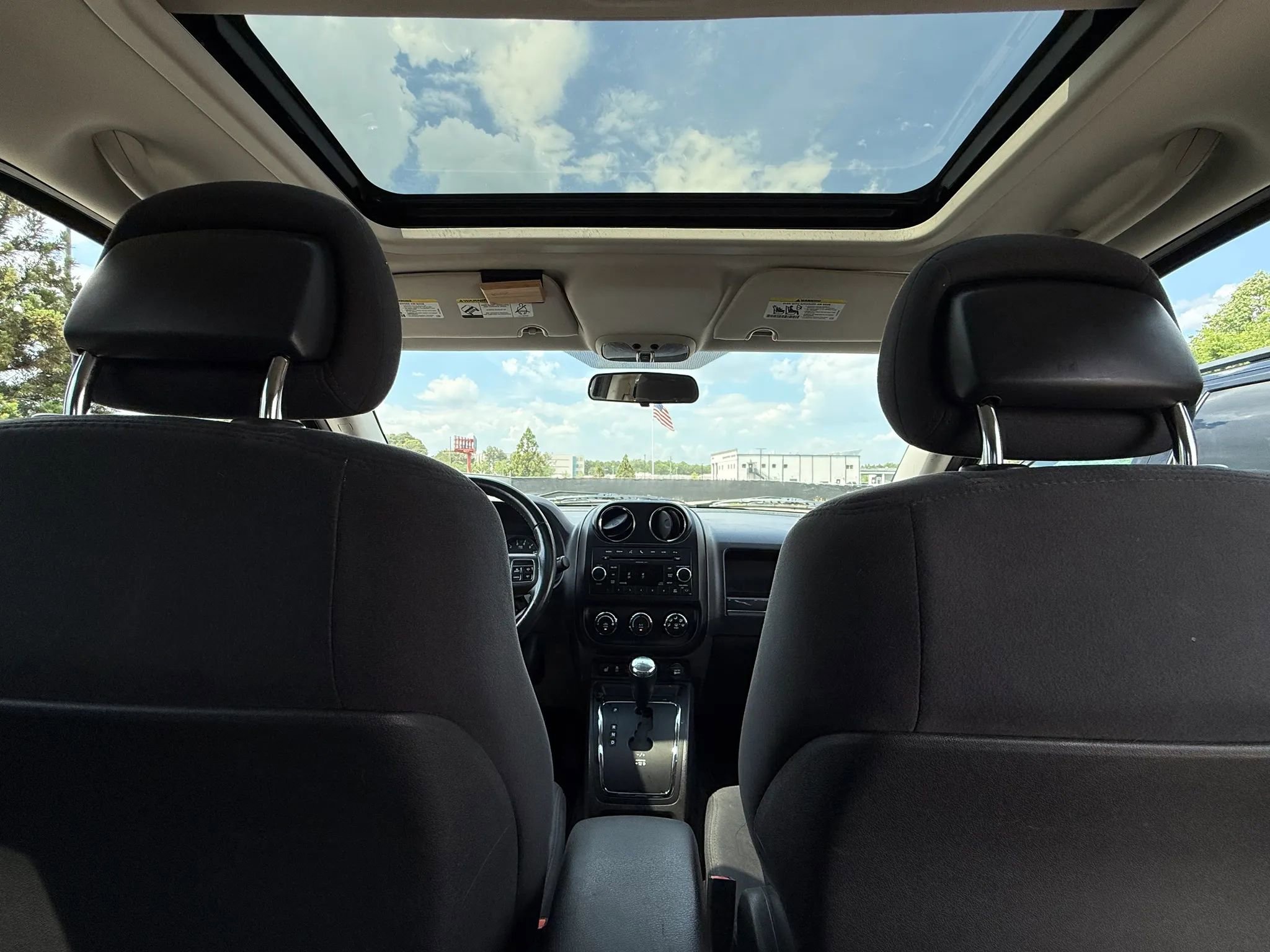 Used 2011 Jeep Compass Latitude w/ Sun/Sound Group AWD/4WD image 23