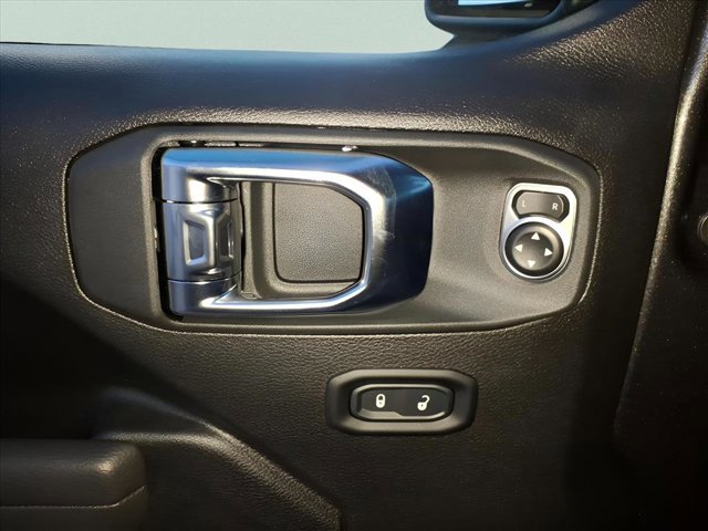 New 2025 Jeep Gladiator Sport image 16