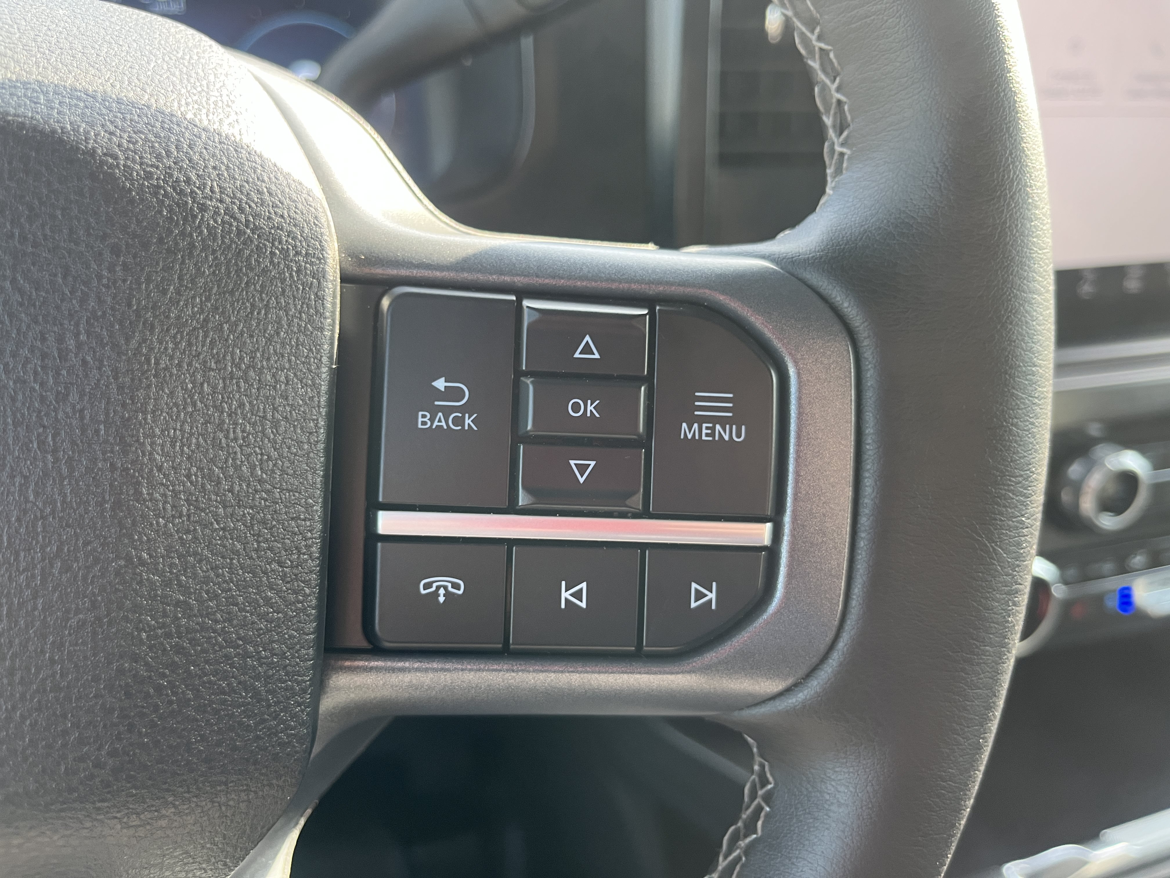 Used 2026 Ford F350 Lariat w/ FX4 Off-Road Package AWD/4WD image 21