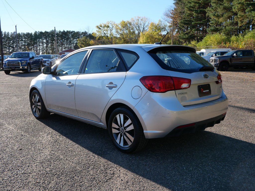 Used 2013 Kia Forte EX FWD image 4