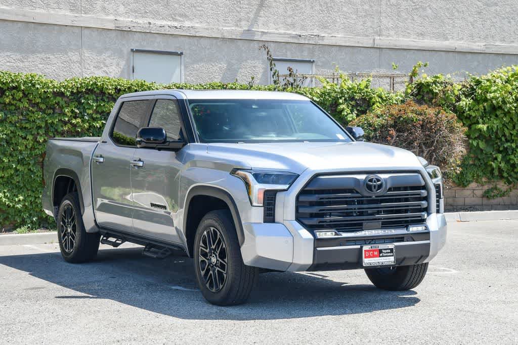Used 2024 Toyota Tundra Limited AWD/4WD image 3