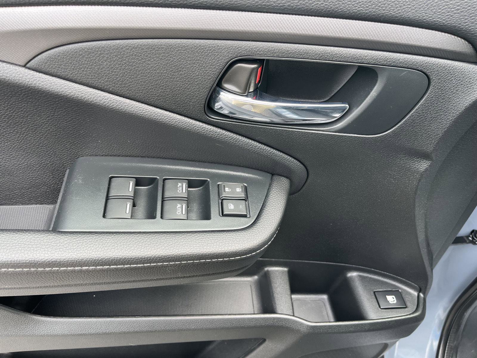 Certified 2023 Honda Ridgeline Sport image 15