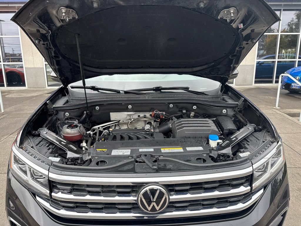 Used 2022 Volkswagen Atlas SEL R-Line AWD/4WD image 3