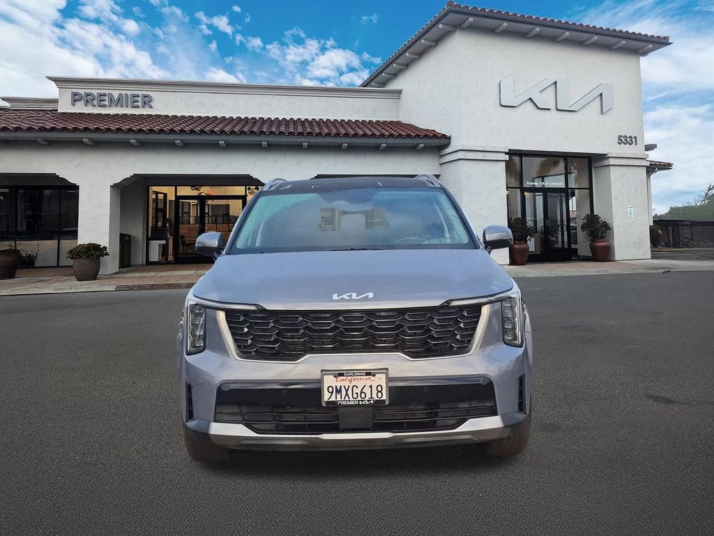 Certified 2024 Kia Sorento S w/ Panoramic Sunroof Package FWD image 3