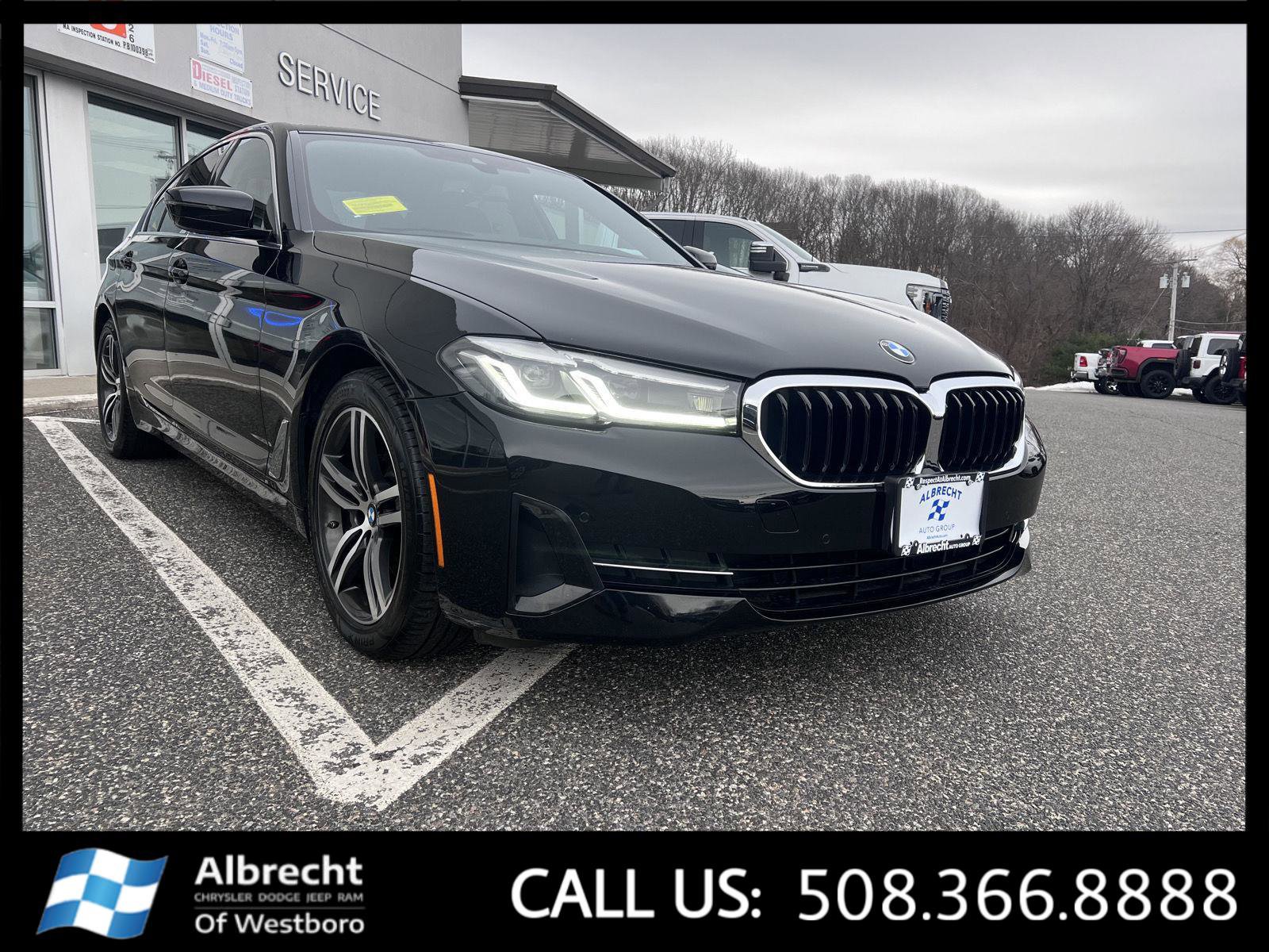 Used 2021 BMW 530i xDrive w/ Premium Package image 7