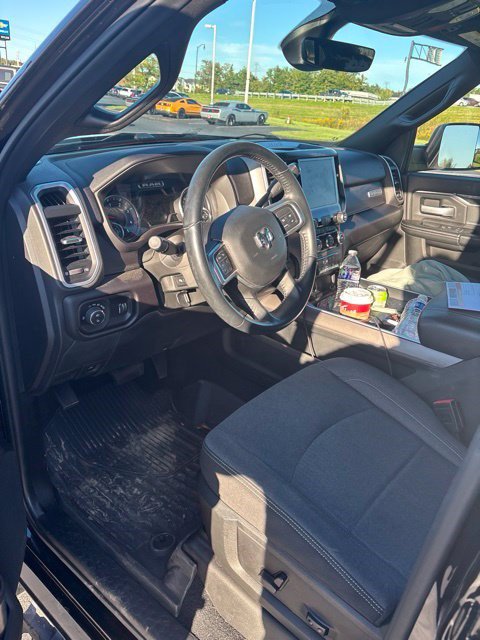 Used 2022 RAM 2500 Big Horn w/ Level C Equiment Group AWD/4WD image 9