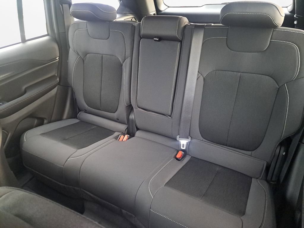 New 2025 Jeep Grand Cherokee Laredo RWD image 22