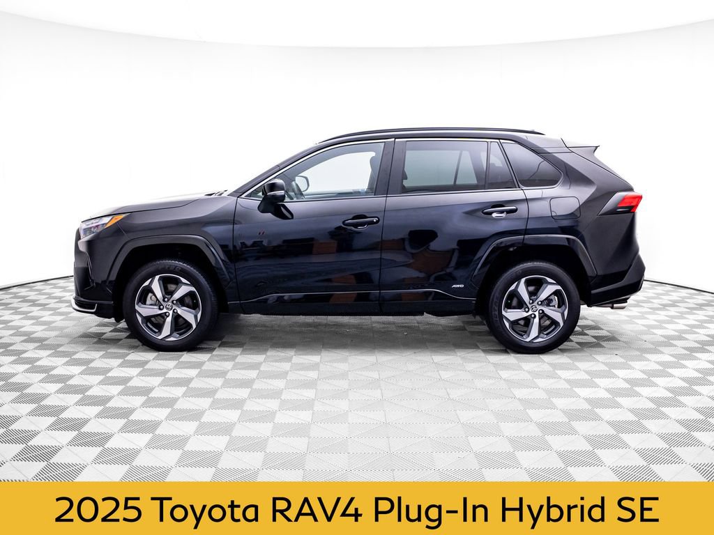 Used 2025 Toyota RAV4 SE AWD/4WD image 2