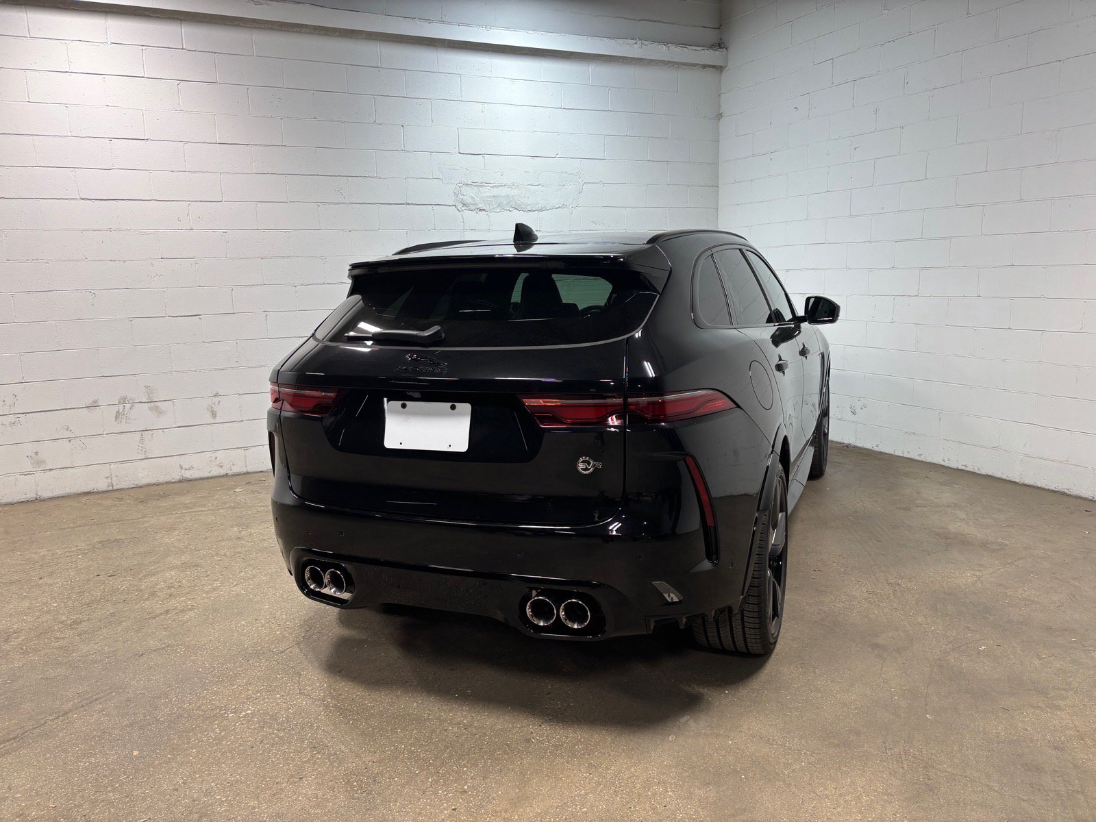 New 2026 Jaguar F-PACE SVR 575 Edition AWD/4WD image 7