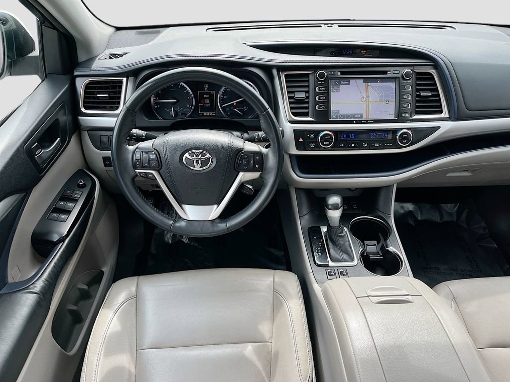 Used 2016 Toyota Highlander XLE image 23
